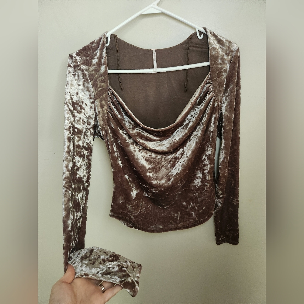 Women's Free People Crushed Velvet Top Sz Small - Picture 5 of 8